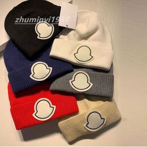 Berretto lavorato a maglia da uomo di moda per donna Designer Cappellino con teschio flangiato in tinta unita Cappello invernale unisex caldo 21 Colore R6