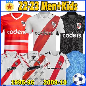 S-XXXL 2022 2023 River Plate Soccer Jerseys Retro 95 96 09 10 de la Cruz Quintero Alvarezpratto Fernandez Fan Play Version Camisetas Men Kids Set Football Shirts