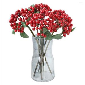 装飾的な花10ピース高品質30cmマルチカラープラスチックフォームベリーレッドブルーグリーンイエローホームエルテーブル装飾人工花