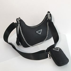Canvas Totes v￤skor Designer Handv￤ska Luxury Crossbody Hobo Bag Triangle Flap Nylon 7A Bolsos Chest Pack Lady Black Chain Purse Small Popular Mens Shoulder Bag Bumbag