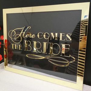 Decorazione per feste Nome del matrimonio personalizzato Specchio Cornice in acrilico dorato Ospiti di benvenuto Segni di parole Decor Favor 221128