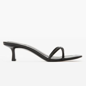 Scarpe eleganti dahlia Sandali neri stringati con tacco alto e scritta logo in cristalli di strass sulla caviglia LACES in pelle scamosciata 5 cm