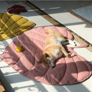 Kennels kalemleri moda yaratıcılık yaprağı kalp şekilli battaniye halı yaz çocuk ve evcil kedi köpek mat rahatlığı ev dekor 221128