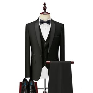 Mäns kostymer blazers män tuxedos smala fit affärsfest brudgum bröllop prom boll bankett äktenskap kväll middag kostym 3 stycken sjal lapel 221128