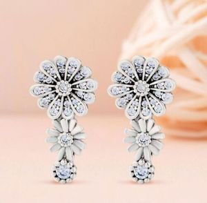 925 Sterling Silver Sparkling Daisy Flower Trio Orecchini Si adatta a gioielli in stile Pandora europeo Orecchini alla moda