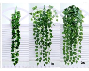 Flores decorativas 1PCs Green Garden Deco Artificial Fake Hanging Vine Folhas de Garland Home Sala de estar Plantas de decoração de parede