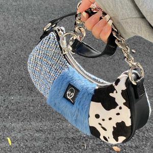 Totes Haex Fashion Street Bolso Mujer Harajuku Patchwork Plush Women's Bag 2022 Trend Vintage Zipper Chains Eesthetic Sac A Main Femme Y2211