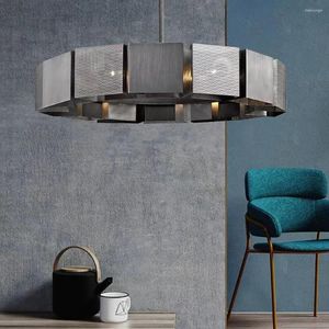 Lampadari Lampadario 2022 Trend Design romantico postmoderno LED Lampada a sospensione in metallo nero di lusso per apparecchio di illuminazione decorativo El