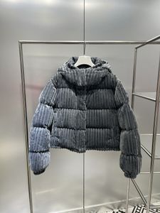 Damskie parki puchowe Luksusowy projektant projektuje nową jesienno-zimową jedwabną sztruksową krótką kurtkę puchową01