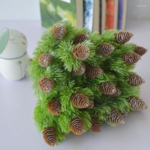 Dekorativa blommor 7 gaffel f￤rg f￤rg avancerad realistisk plast falsk krukvatten cypress konstgjord blomma v￤xtv￤gg med tr￤ liten bunt