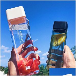 Wasserflaschen Neue quadratische Wasserflasche Kunststoff Sport Peeling Auslaufsicheres Trinken Meine tragbare Mode-Trinkware-Tour 20211 Q2 Drop Deliv Dhzvz