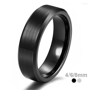 Anéis de casamento 4/6/8/mm Black Tungstênio Ring Ring Men escovado Banda de cor prata Mulheres no engajamento de jóias masculinas