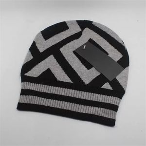 2023 Beanie di lusso Designer F-Letter Cappelli lavorati a maglia per uomini e donne Cappelli casual Moda all'aperto A2