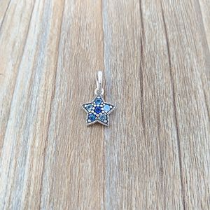 925 Sterling Silver Beads Bright Star Pendant Charms Passar europeisk pandora stil smycken armband halsband 396376nsbmx annajewel