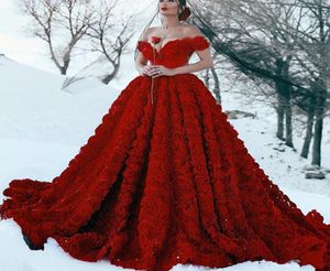 ボールガウンウエディングドレス肩から赤い恋人ネックラインハンド3Dフラワーチャペルトレインイブニングドレス8958778