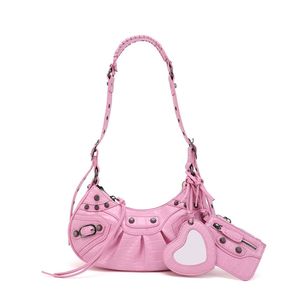 Kvällsväskor Gnazhee Y2K Märke Svart Gotisk Vit Mode Rosa Nitar Crossbody Axelväska Dam Underarm 221129