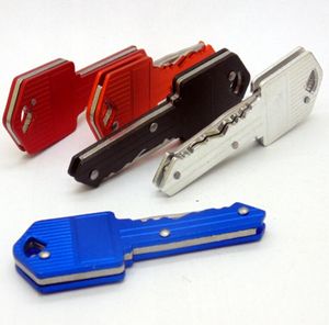 8 Colors Key Shape Mini Folding Knife Outdoor Saber Pocket Fruit Knife Multifunctional Keychain Knives Swiss Selfdefense blade Em9352040