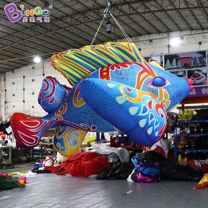 Pesci gonfiabili giganti personalizzati lunghi 2 m / pesci d'acquario sospesi per la decorazione di centri commerciali, sport e giocattoli