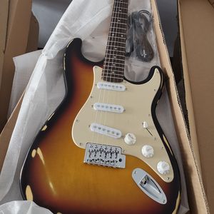 6 Strings Tobacco Sunburst Relic Electric Guitar with SSS Pickups Rosewood Fretboard Chrome Hardware Customizable