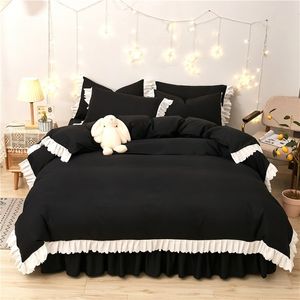 Bedding sets 4pcs White Lace Set Duvet Cover Skirt Soft Ruffles Flat Sheet Princess Linens Quilt King Queen Size 221129