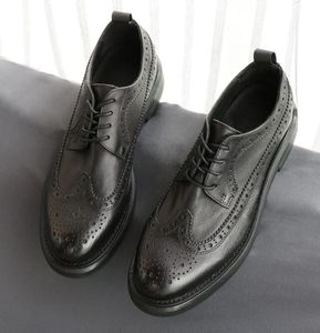 British Style Brogue Carved Shoes Gentlemen Formal Suit Dress Shoes Cow Leather Mens Oxfords Big Size 38-46