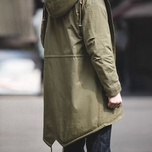 Parka da uomo in piumino Maden con cappuccio spesso M51 Cappotto in cotone a coda di pesce Plus Parka in velluto Giacca a vento verde militare Autunno inverno Uomo Trench 221129