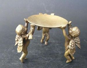 Oggetti decorativi Figurine Cina antica Bronzo antico Fatto a mano 3 gambe d'angelo Statua Lampada a olio Candeliere 221129