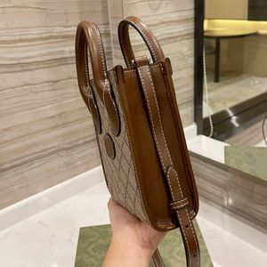 Brand Brown små totes axelväskor för kvinnor mini crossbody handväskor långa remmar lyxiga designer flicka purses cross b b