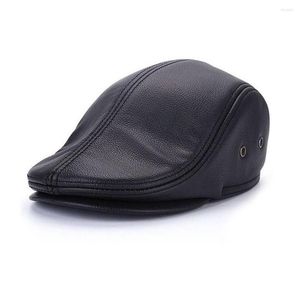 Berretti Berretti piatti in vera pelle Uomo Vera pelle di pecora Cappelli a becco d'anatra Berretto da baseball con paraorecchie Cappello da guida vintage da sterzo casual