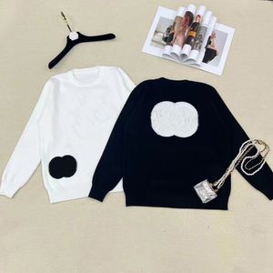 Designer Woman Knits Pullover Sweater Crow Neck Letter Design White Black Long Sleeve Tops Casual Apparel