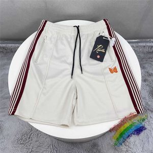 Herren-Shorts, braune Streifen, Needles-Mesh-Shorts, Männer und Frauen, High Street Needles-Shorts, orangefarbene Stickerei, Schmetterling, AWGE-Trainingshose, T221130, T221130