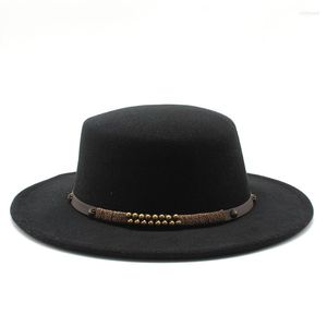 Berets damskie czapki czapki moda 2022 Bowler Hat Men's Słońce Feel Panama Chapel Beach Eleganckie fascynator ślubny obraz z łańcuchem