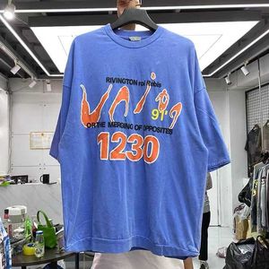Camisetas masculinas de tamanho curto de manga curta com alta camada de alta camada de duas camadas vintage water water graffiti impressão t2221130