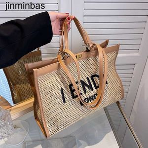 Tote Bag Fabbrica all'ingrosso e al dettaglio Wtern Style Paglia tessuta donne di grande capacità 2023 Nuova borsa di moda Summer Texture Commuter Shoulder