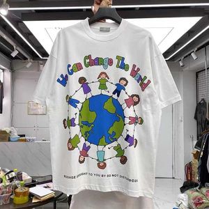 Camisetas masculinas Cartoon Green Earth Letter Print LOW LOW SLUVE CAMISTA MAN T2221130