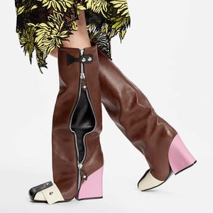 Сапоги Ladies колена высокая квадратная мода каблука Martin Toe Slip на цвете, подходящие для смешанных туфли для пряжки 221130