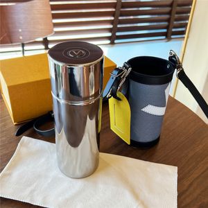 Stylish Thermos Mugs Designer Leather Cover Isoling Cup Sports axelremmug