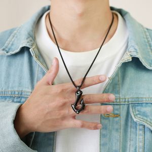 Collana da uomo in acciaio inossidabile con ciondolo a forma di amo, catena Rolo da 24 pollici nera