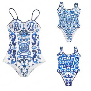 Bikini Sesigner Costumi da bagno per donna Costume da bagno intero sexy senza schienale Bikini da donna Set da piscina per ragazze