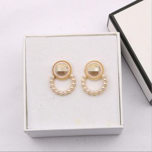 18K Gold Patrated Luxury Brand Designers Double Letters Stud Round Pearl Geométrica Famosa Mulheres 925 Prata Cristal Stromstone Brincho Partido de Casamento Jewerlry Gifts