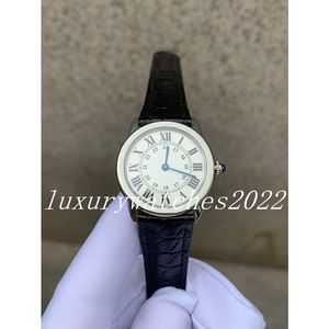 30mm Classic Women Geometric White Round Watches 30mm Quartz Movement ￤kta Lether Starp Female Roman Arab Double Number Wristwatch Clock