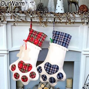 Christmas Decorations OurWarm 10Pcs 46x28cm Large Pet Stockings for Dog Cat Kids Candy Gift Bag Plaid Paw Stocking Tree Ornaments 221130