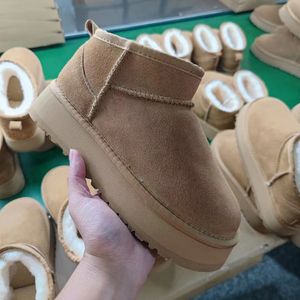 Ultra Mini bota de diseñador para mujer, botas de nieve con plataforma, zapatos cálidos de piel de Australia, botines mullidos al tobillo de cuero Real castaño para mujer