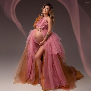 パーティードレスPOシュートのロマンチックなチュールマタニティドレスストラップレス3Dフラワープロム妊娠女性ベビーシャワーガウン