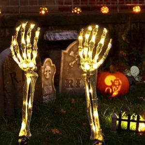 Strängar 1Pair Skeleton Hand Solar Light Outdoor Waterproof Lighted Arms Stakes Skull Halloween Decoration Garden Lawn Lamp
