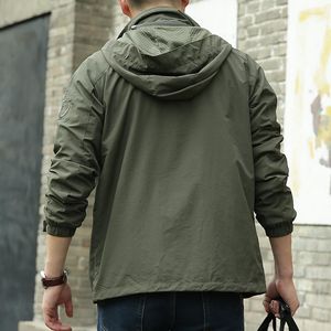 Giacche da uomo 6XL Escursionismo da uomo all'aperto Campeggio Giacca a vento con cappuccio impermeabile Cappotto Autunno Giacca casual Tattiche Uomini militari