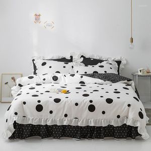 Yatak takımları siyah beyaz prenses seti kral kraliçe lüks ruffles yorgan kapağı pamuk yatak örtüsü örtüsü yastık yastık