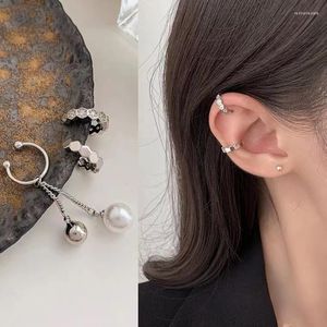 Orecchini schienali 3pcs retrò semplice set di clip a orecchie femminile no trafilo di nicchia design leggero cristallo di lusso a sfera di perle
