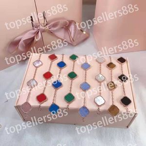 top popular Classic Fashion Charm Bracelets 4Four Leaf Clover Designer Jewelry 18K Gold Bangle bracelet for women men Necklaces Chain elegant jewelery Gift 2023
