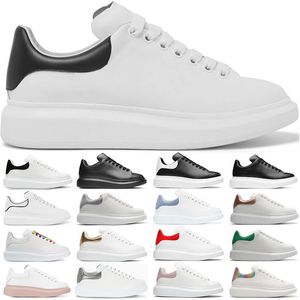 Running Casual Shoes White Black Leather Luxury Suede Womens Trainers mens women Flats Lace Up Plat form Sneakers
